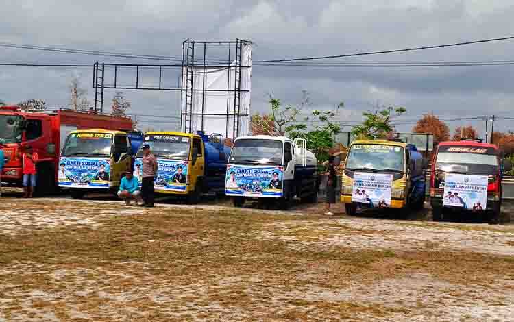Camat MHS Bersyukur Adanya Distribusi Air Bersih dari Pemkab Kotim