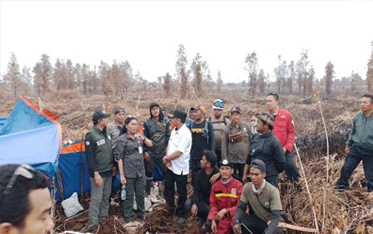 4 Ribu Hektare Hutan TNTP Terbakar, Staf Ahli Menteri Kehutanan Tinjau Langsung Ke Lokasi