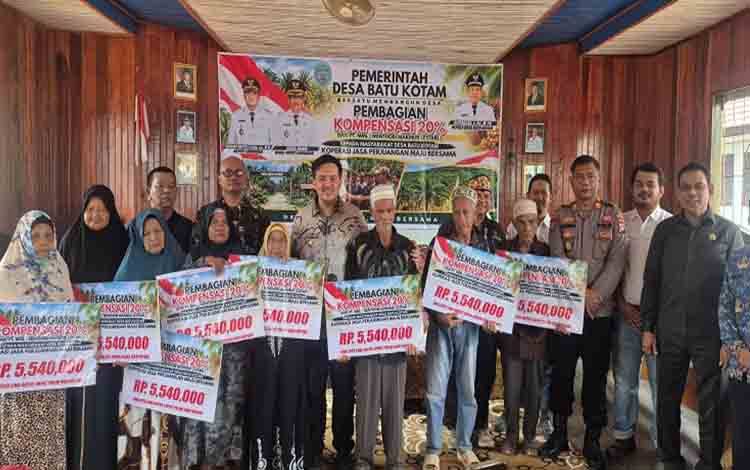 Kompensasi Lahan Plasma Cair, 397 Warga Batu Kotam Terima Rp5,54 Juta