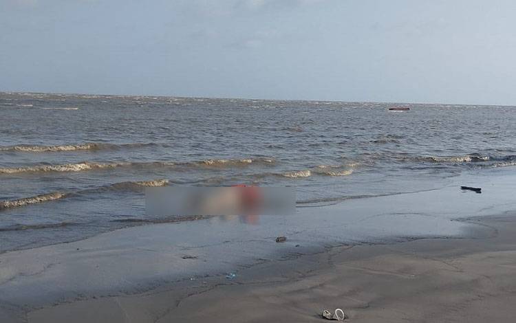 Mayat Berjaket Pelampung Terdampar di Pantai Sungai Perlu Seruyan Diduga Korban KM Virgo Transport 8