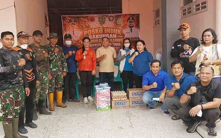 GKE Tamiang Layang Utara Bantu Petugas Hadapi Karhutla dan Kabut Asap