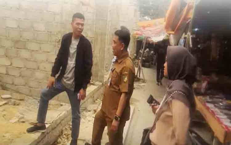 Disdagrin Barito Utara Pantau Progres Pembangunan Pasar Pendopo