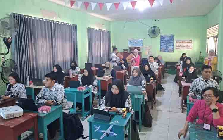 Kolaborasi Lintas Sekolah, SMPIT Tiara Az-Zahra Dorong Guru Tak Sekadar Jadi Pengguna Teknologi