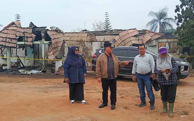 Siswa SMAN 1 Cempaga yang Sekolahnya Terbakar Jalani PJJ