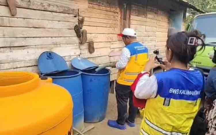 3 Desa di Mentawa Baru Ketapang Dilanda Krisis Air Bersih