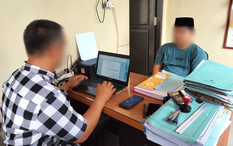 Pria ini Gelapkan Uang Rp68 Juta Milik Toko Pondok Pesantren di Samuda