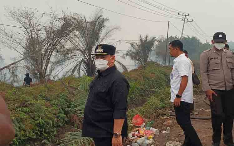Asap di Sampit Masih Pekat, Bupati Kotim Siapkan Pendinginan Karhutla hingga Tuntas
