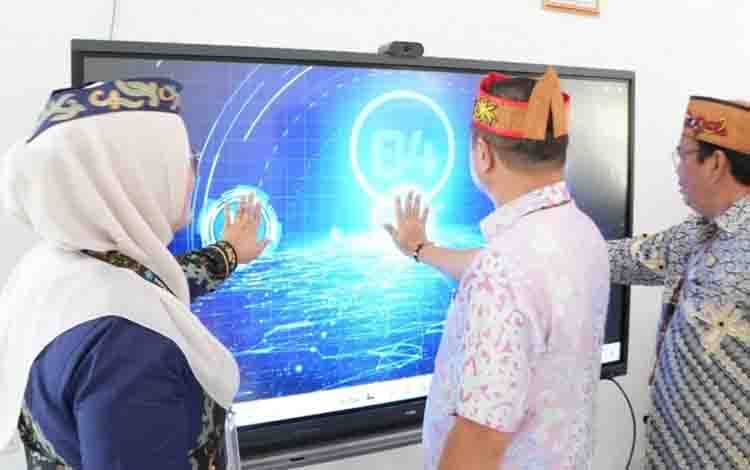 Kamis Hanjak Berbudaya Mulai Diterapkan di Sekolah Kapuas, Bahasa Dayak Masuk Lingkungan Pendidikan