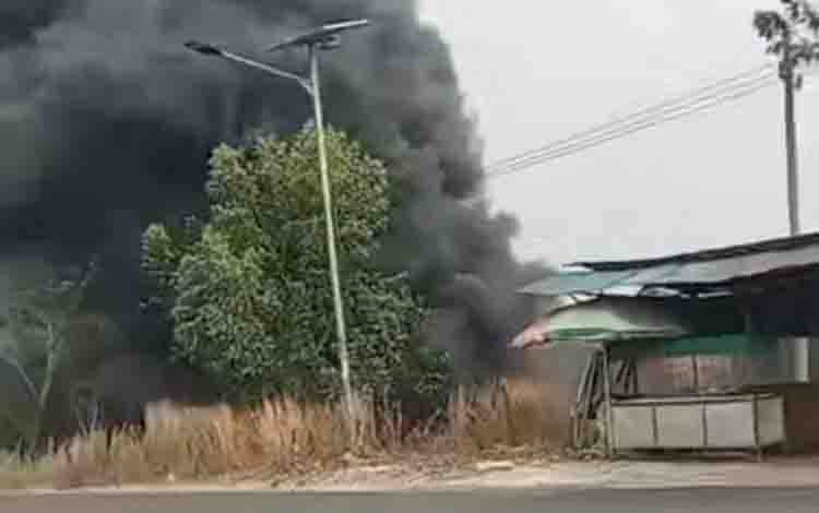 Lahan di Tol Lingkar Selatan Banjar Terbakar Hebat