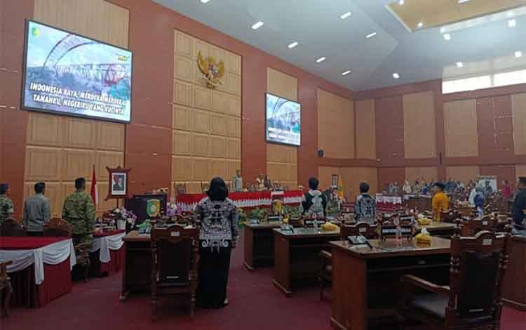 Pemko Sampaikan Nota Keuangan RAPBD 2027 dalam Rapat Paripurna DPRD Palangka Raya