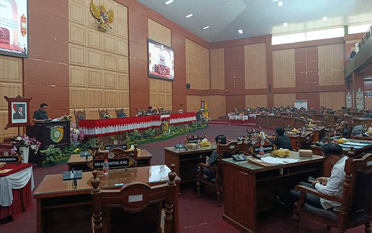 Paripurna ke-7 DPRD Palangka Raya Bahas Pemandangan Umum Fraksi atas RAPBD 2027