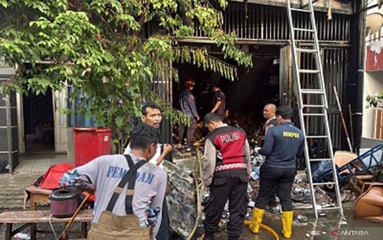 Dua Pemuda Meninggal Dunia Akibat Terjebak Kebakaran Rumah