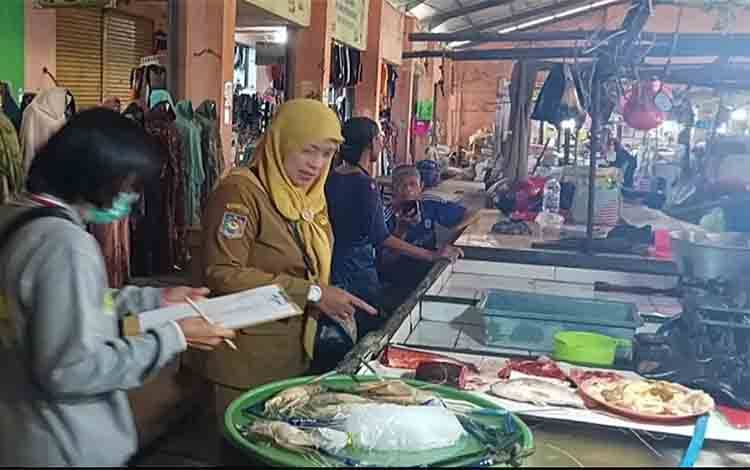 Harga Ikan di Palangka Raya Naik di Awal Oktober, Mahalnya Pakan Jadi Penyebab Utama