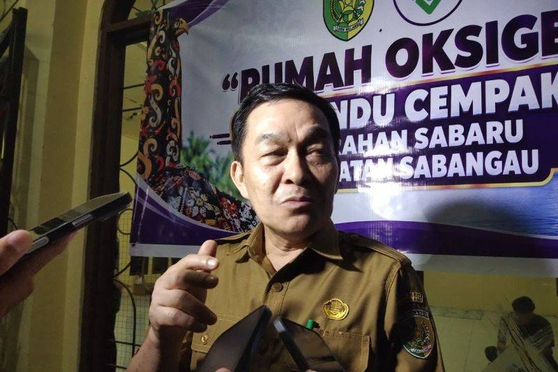 Saat Kabut Asap Menebal, Petugas Kesehatan Datangi Rumah Lansia di Palangka Raya