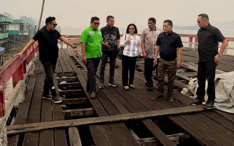 DPRD Kotim Soroti Kerusakan Dermaga Selamat Datang Sampit di Seranau