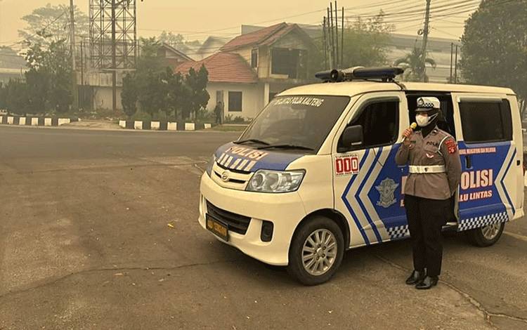 Tingkatkan Keselamatan Pengguna Jalan, Ditlantas Polda Kalteng Gencar Lakukan Penerangan Keliling