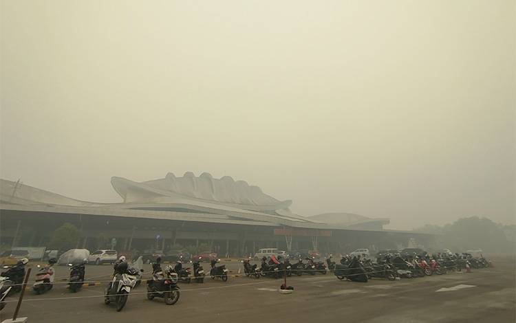 Kabut Asap Karhutla Ganggu Penerbangan di Hampir Seluruh Bandara Kalteng