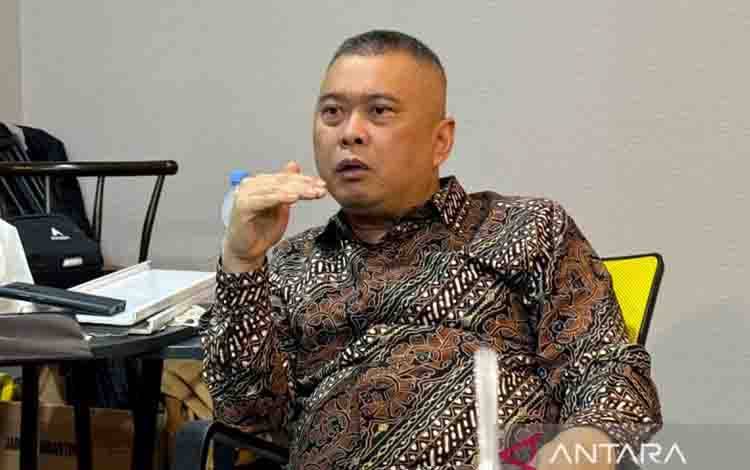 Menhub Kaji Aturan Tarif Angkutan Logistik di Darat Demi Keselamatan