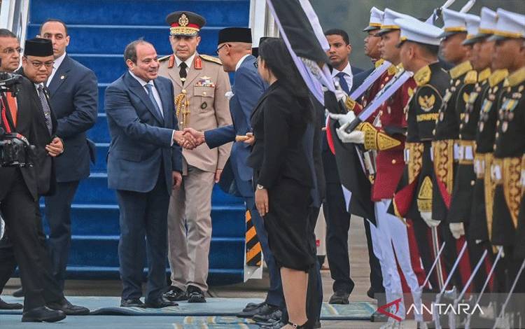 Prabowo Dijadwalkan Bertemu Empat Mata dengan Al-Sisi di Istana