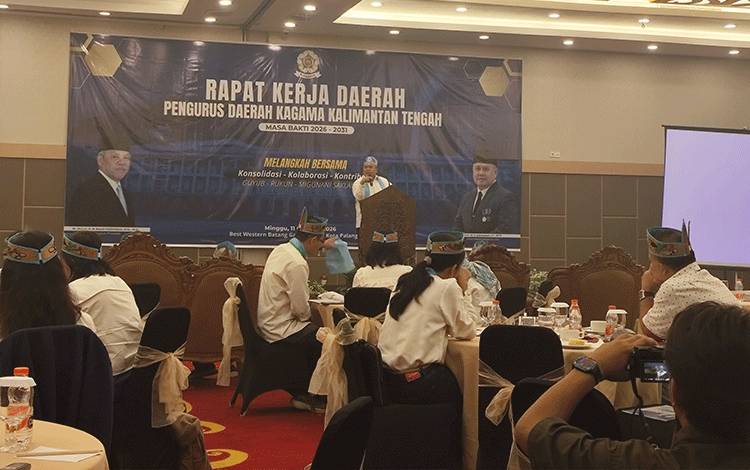 Buka Rakerda Perdana Kagama Kalteng, Juni Gultom Tekankan Peran Alumni Hadapi Karhutla