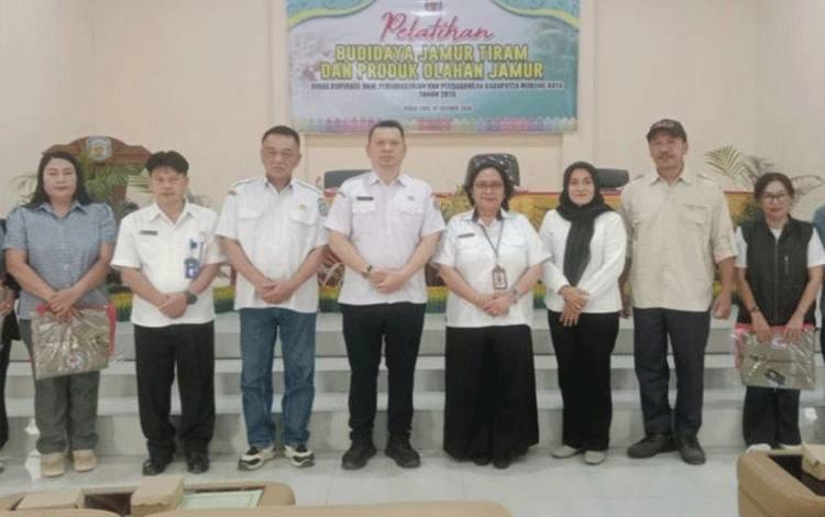 Pemkab Murung Raya Bekali UMKM Keterampilan Budi Daya Jamur Tiram