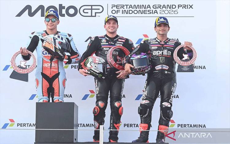 Media Italia Soroti Erick Serahkan Trofi ke Bezzecchi Perkuat Citra Indonesia