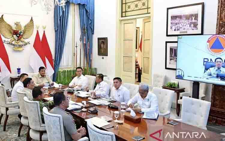 Seskab: 60.000 Lebih Personel Dukung Operasi Darat Pemadaman Karhutla