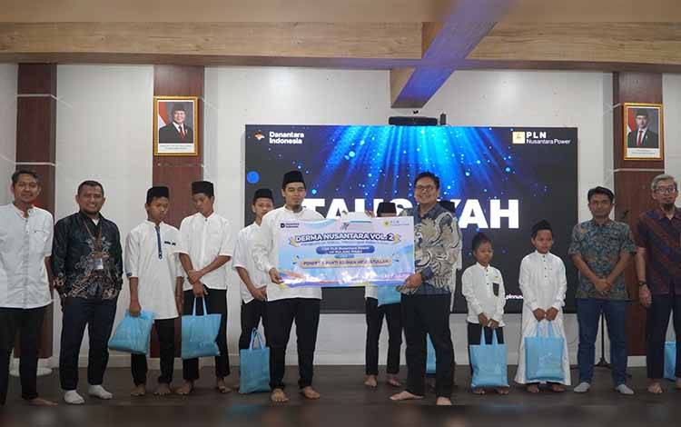 Tak Sekadar Terangi Negeri, PLN Nusantara Power Pulang Pisau Berbagi Kebahagiaan untuk 75 Penerima Manfaat