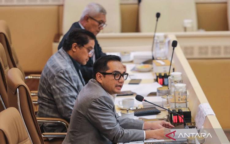 Komisi II DPR Usul Gaji PNS Lewat Kopdes Hanya Bagi Pegawai Pusat