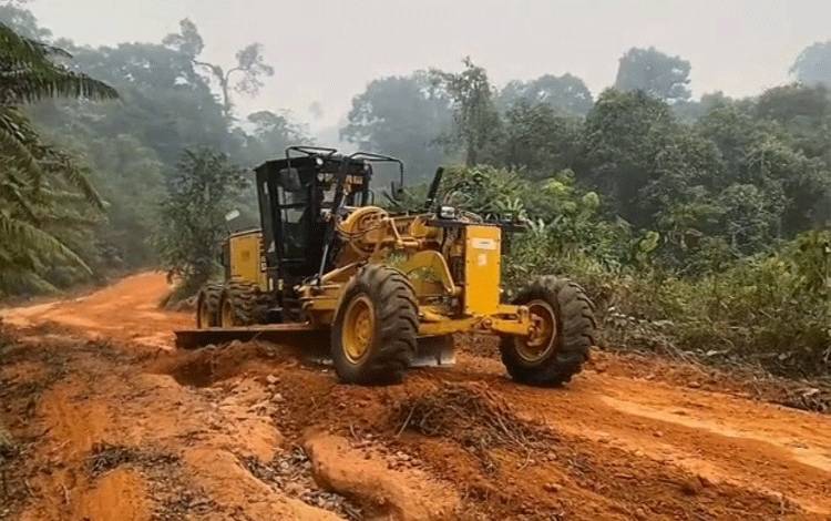 Pemeliharaan Jalan Tumbang Manjul-Tusuk Belawan Seruyan Rampung