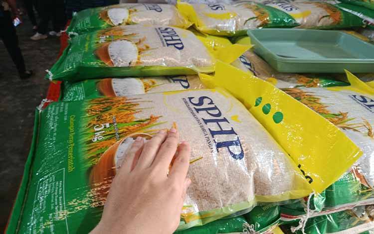 DPRD Palangka Raya Minta Pengawasan Harga Beras SPHP Diperketat di Tengah Kabut Asap