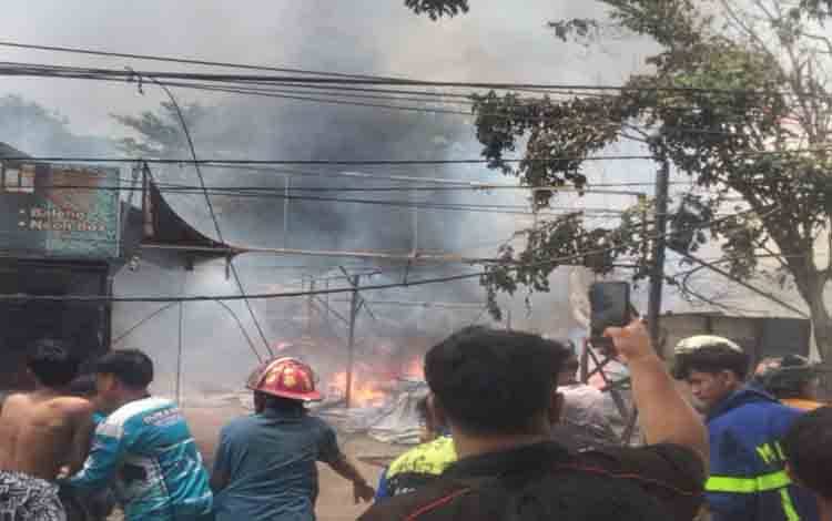 Kebakaran di Jalan Pramuka Banjarmasin, Satu Bangunan Ludes