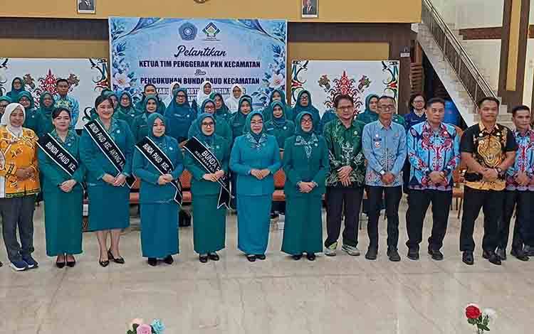 Khairiah Halikinnor Minta Bunda PAUD Gencarkan Sosialisasi Cegah Dampak Kabut Asap