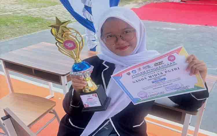 Siswi SMAN 2 Kuala Kapuas Raih Juara 3 Jurnalistik FLS3N 2026