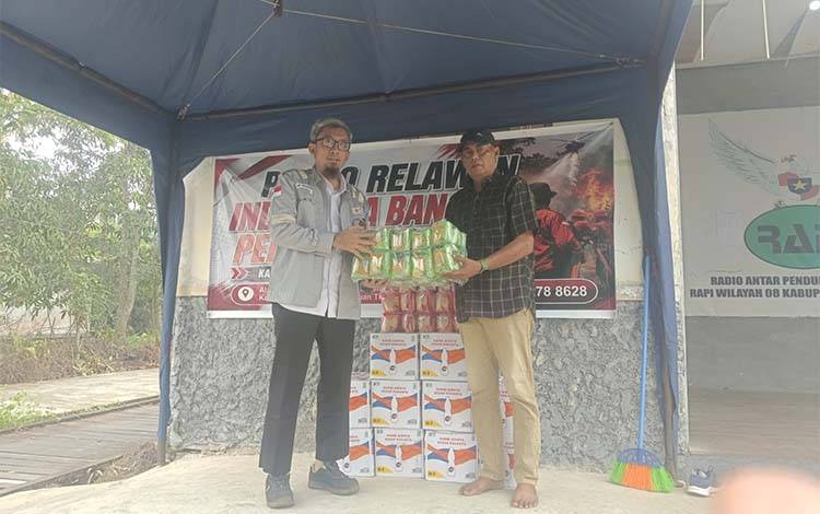 Peduli Karhutla, PLN Nusantara Power Pulang Pisau Bantu Logistik Tim Pemadam