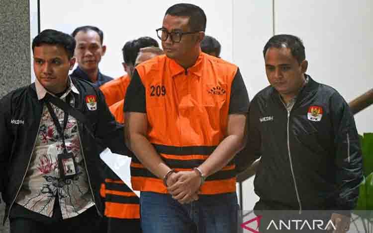 Bupati Klaten Terima Rp245 Juta dari Pengusaha Tambang Galian C