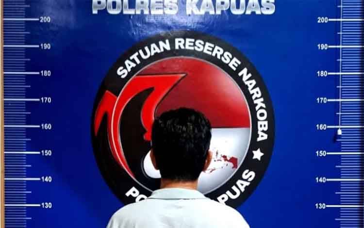 Polisi Sita 28,26 Gram Sabu dari Pria Paruh Baya di Kapuas Timur