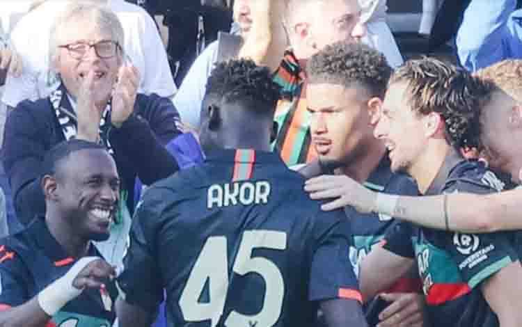 Napoli Terpeleset 0-1 di Markas Venezia