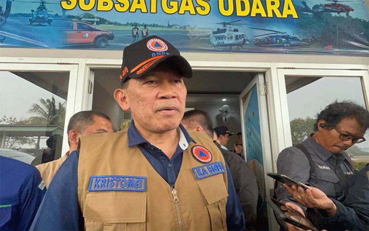 BNPB Kaji Penerapan Teknologi Dry Ice untuk Penanganan Karhutla