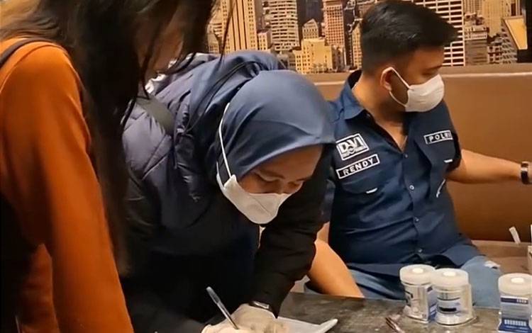 Razia Gabungan Polda Kalteng-BNNP, 83 Orang Dites Urine Ada yang Positif Narkoba