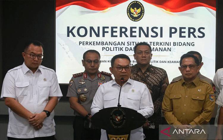 Dudung: Malaysia Kirim Helikopter dan Personel untuk Tangani Karhutla