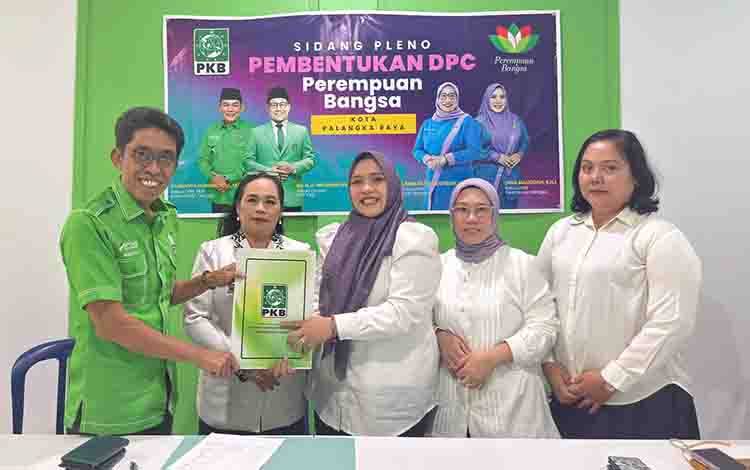 Yuliana Dewi Terpilih Aklamasi Pimpin Perempuan Bangsa PKB Palangka Raya