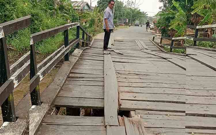 Jembatan Jejangkit Kotim Rusak Parah Ancam Keselamatan Warga