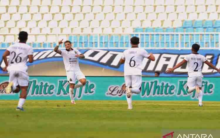 Bhayangkara FC Jaga Laju Tak Terkalahkan Usai Imbang 0-0 Lawan PSM
