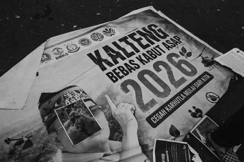 Dokumentasi Mahasiswa Demo Kantor Gubernur Kalimantan Tengah, foto 12