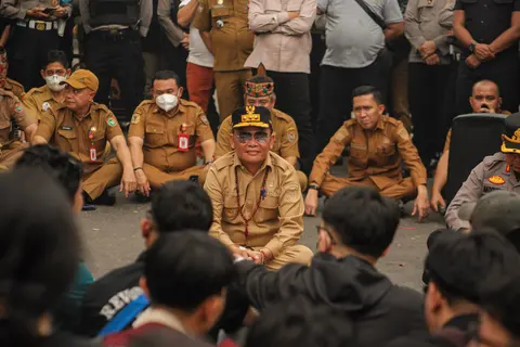 Dokumentasi Mahasiswa Demo Kantor Gubernur Kalimantan Tengah, foto 15